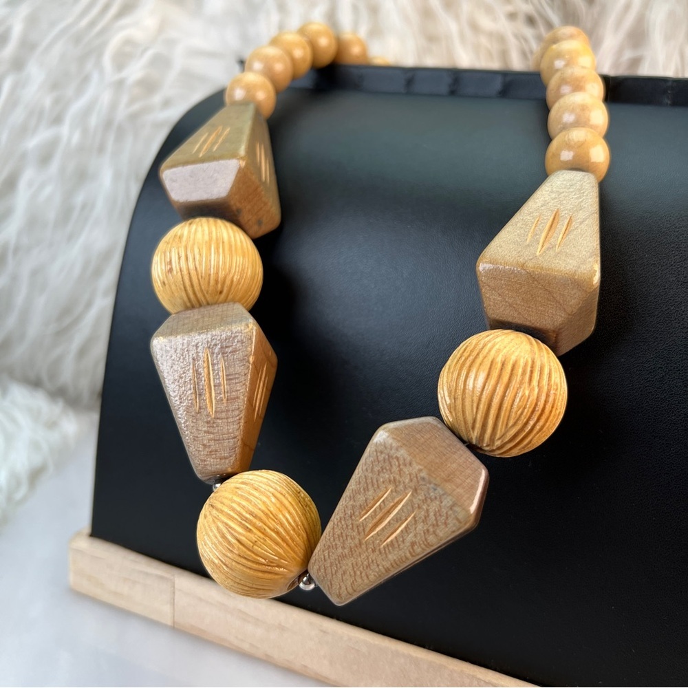 Beautiful, large wooden bead, African bohemian native chic costume necklace